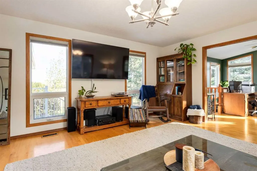 11 Idlewild Estates