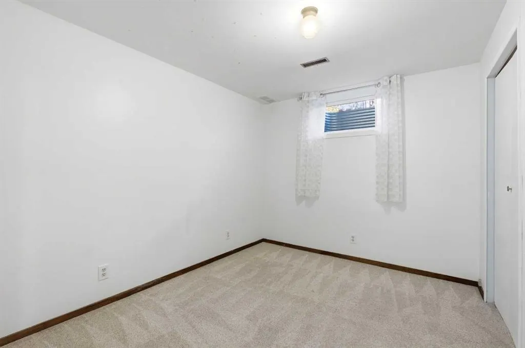 3 Glenport Road