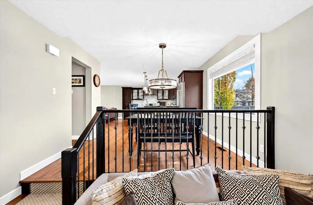131 Parkside Crescent SE