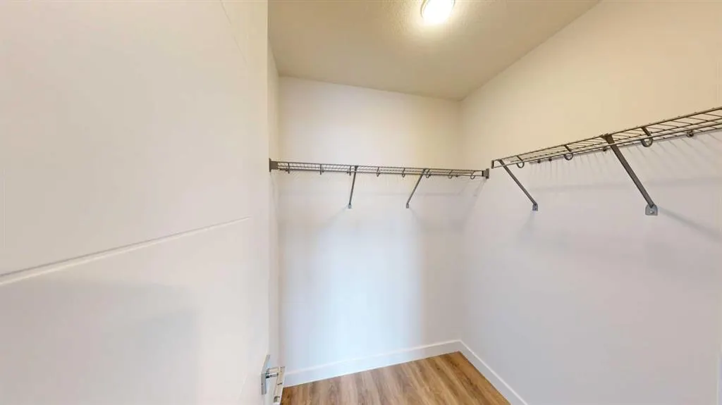3932 University Avenue NW #528