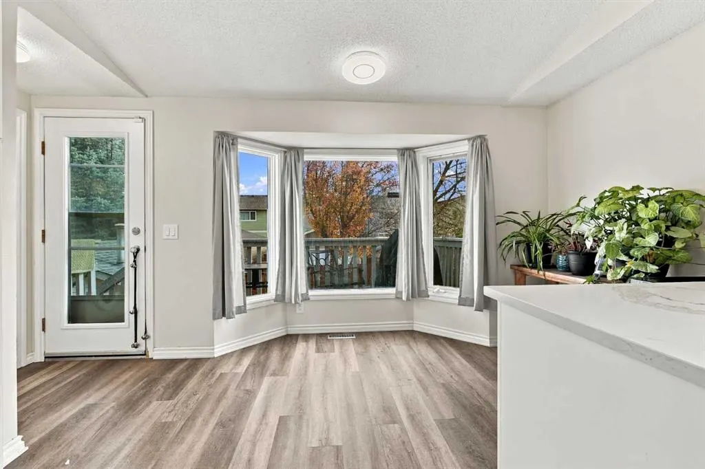 16 Mckenna Place SE