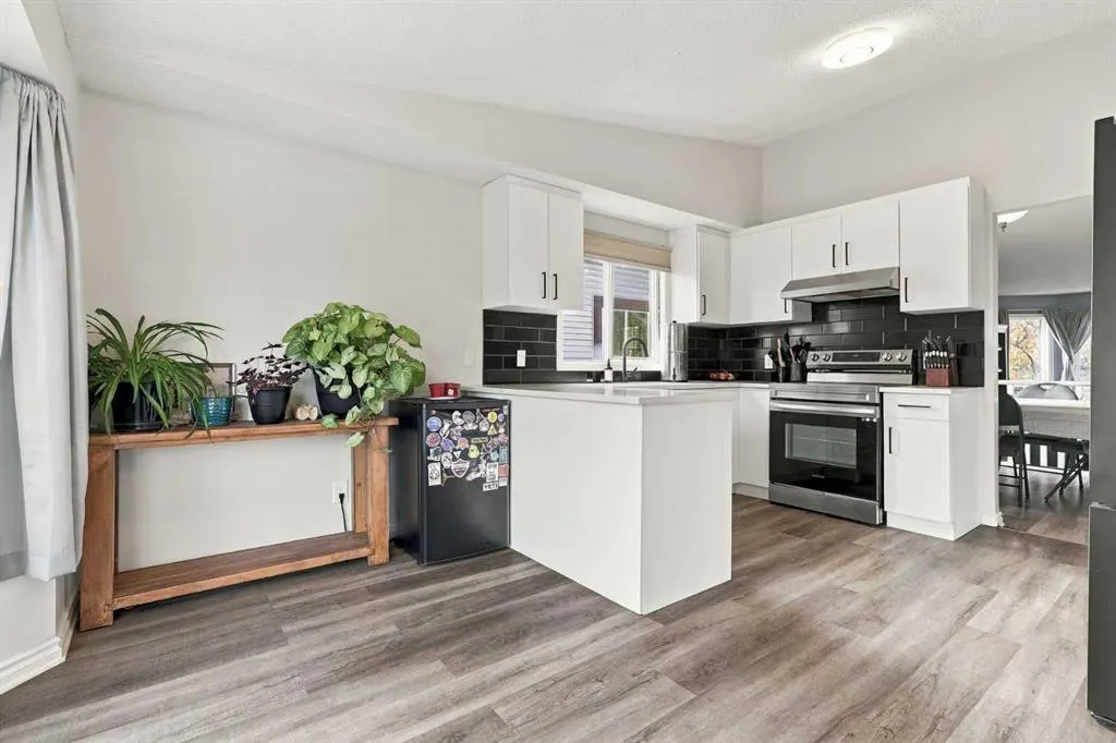 16 Mckenna Place SE