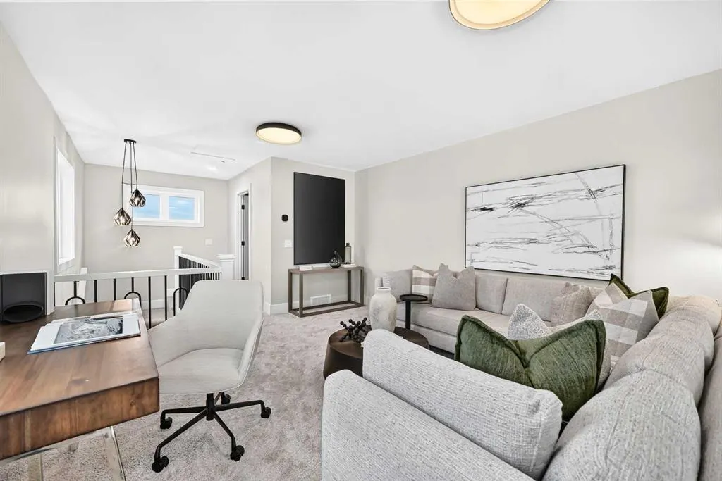 109 Juniper Ridge Crescent