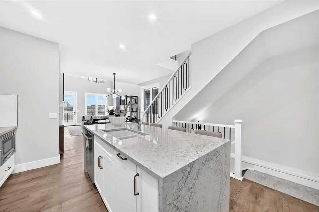 109 Juniper Ridge Crescent