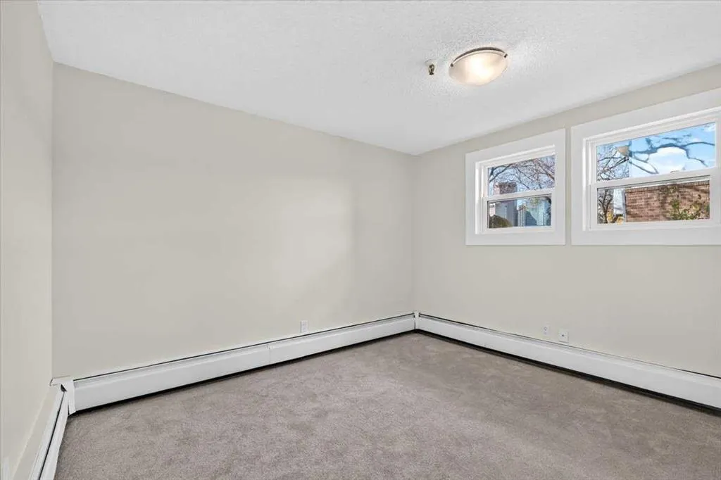 647 1 Avenue NE #108