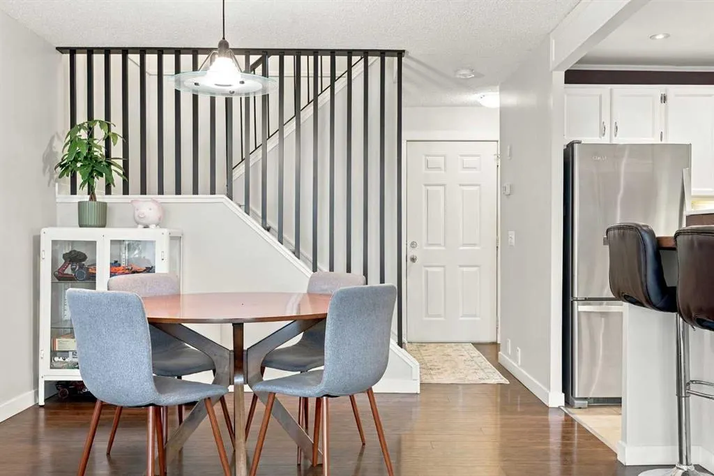 28 Berwick Crescent NW #36