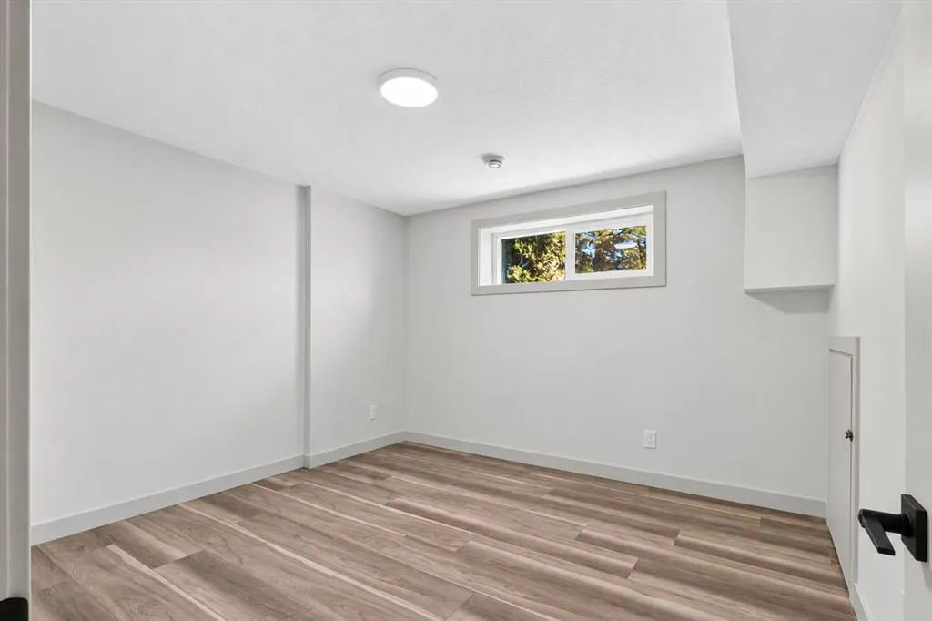 62 Templeson Crescent NE