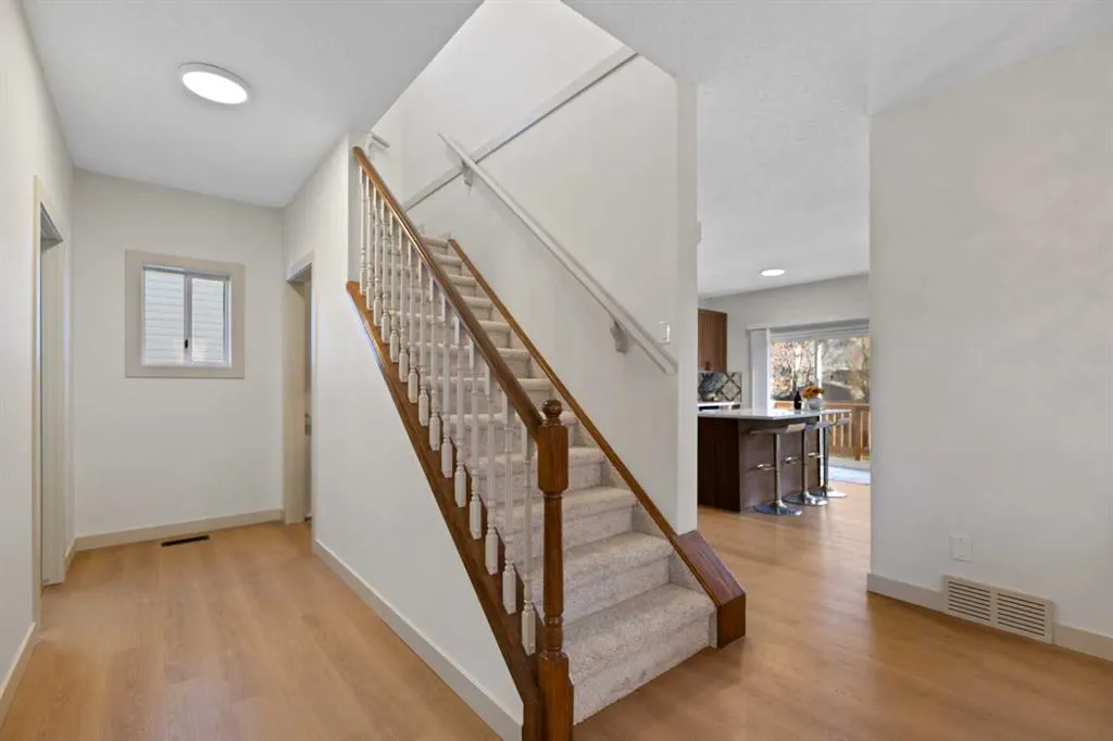 180 Woodside Road NW