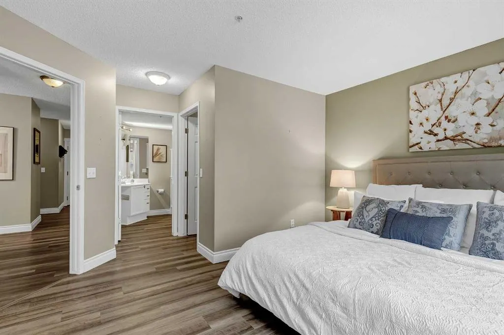 950 Arbour Lake Road NW #1113