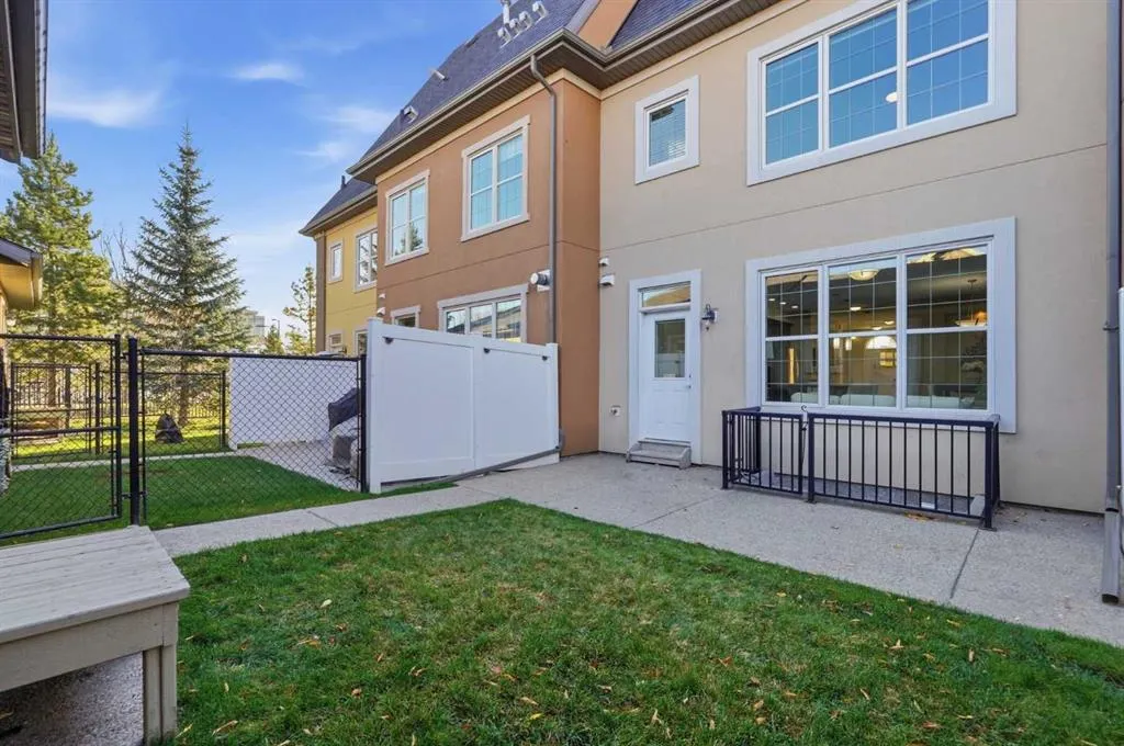 210 Quarry Park Boulevard SE