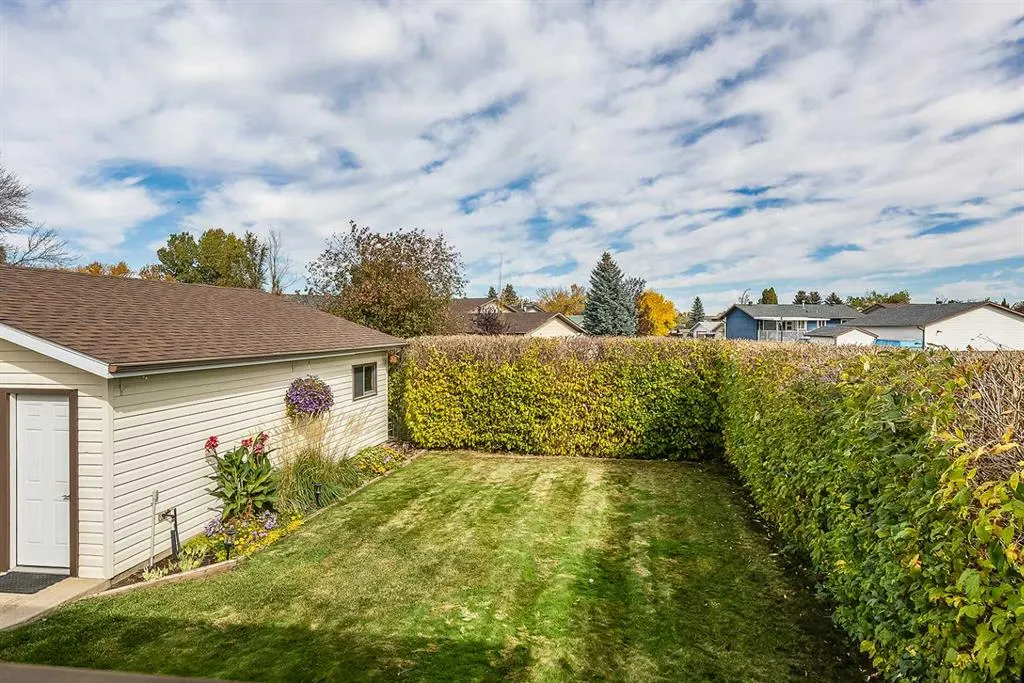 46 Ross Haven Place SE
