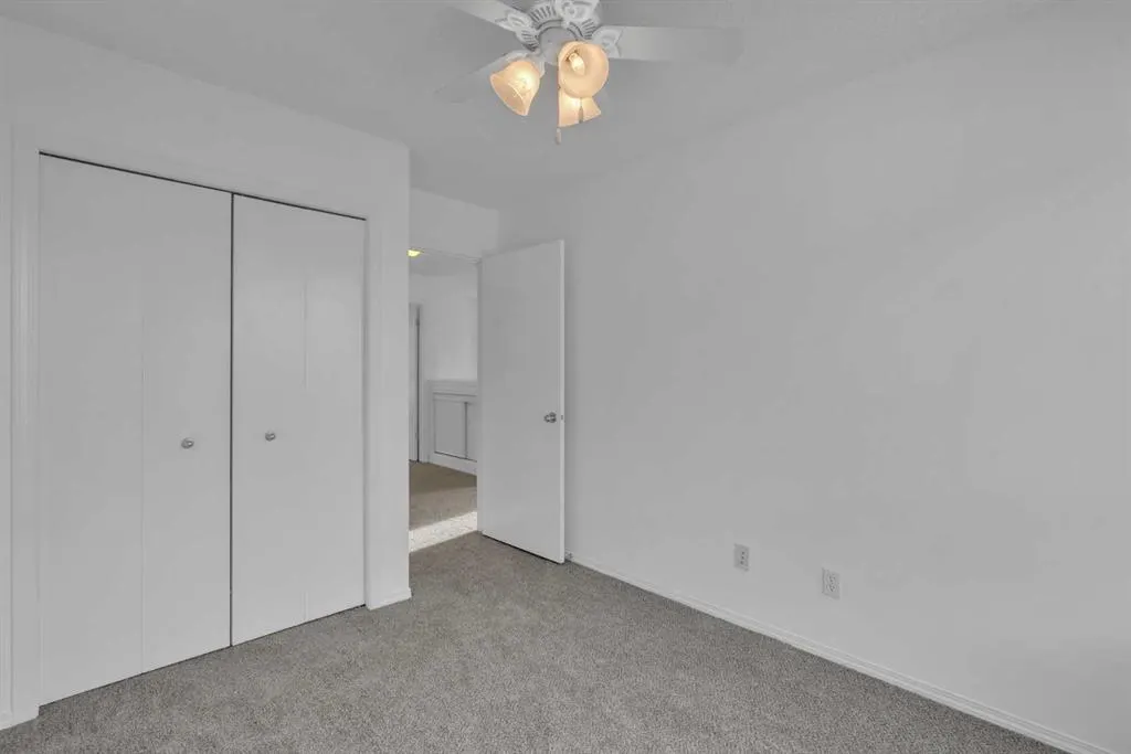 60 Tuscany Court NW