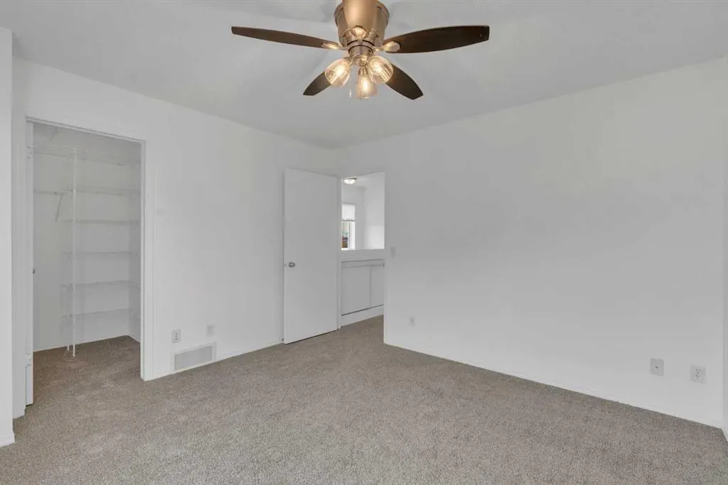 60 Tuscany Court NW