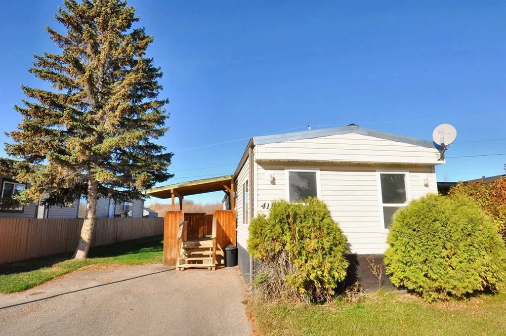 411 Kannell Drive NE