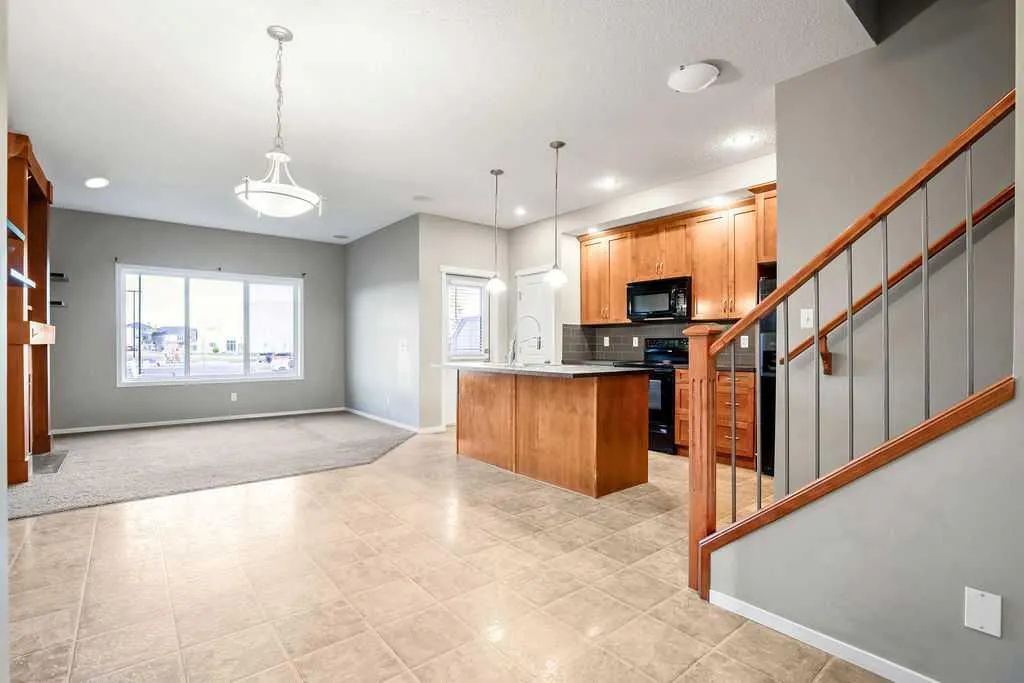 126 River Heights Crescent