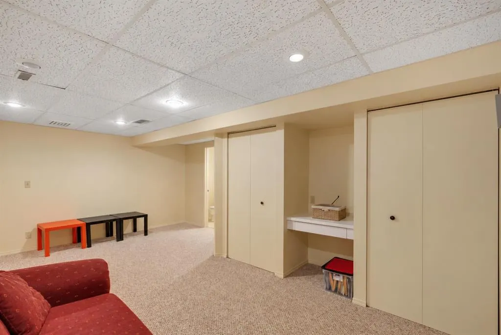 2300 Oakmoor Drive SW #92