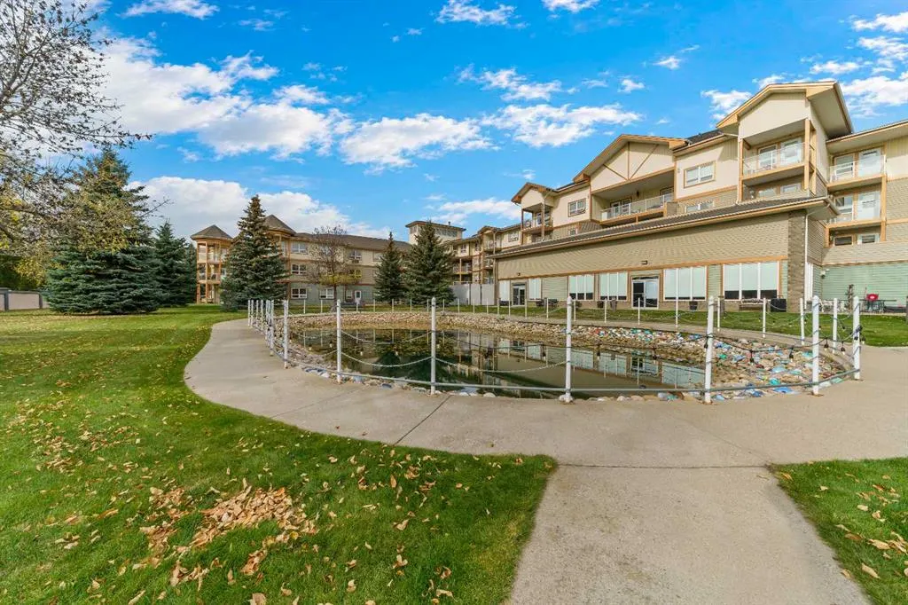 1595 Southview Drive SE #218