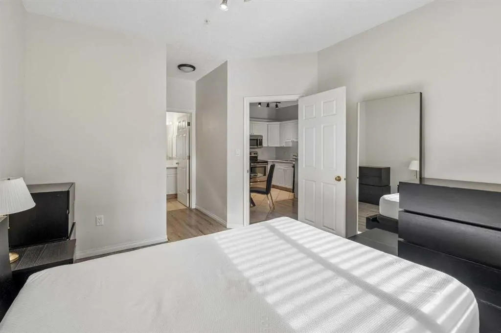 777 3 Avenue SW #401