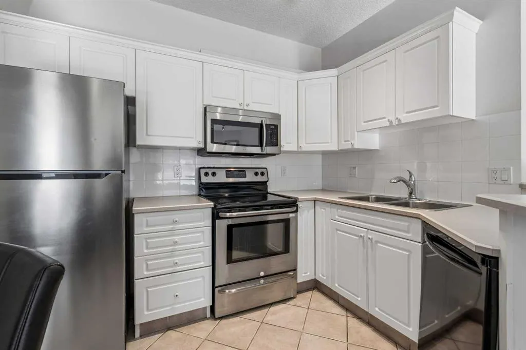 777 3 Avenue SW #401