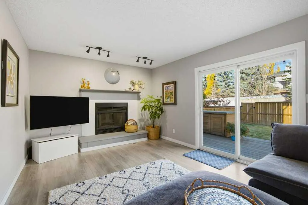 93 Downey Road