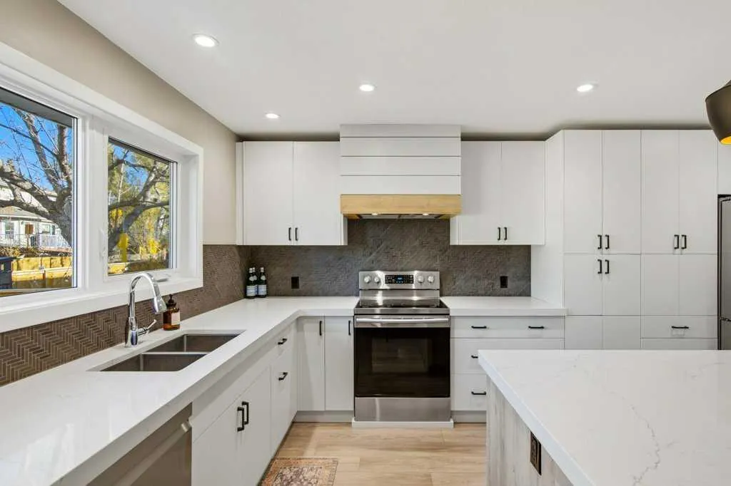 93 Downey Road