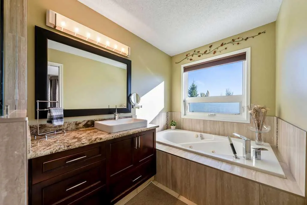7 Springbank View SW