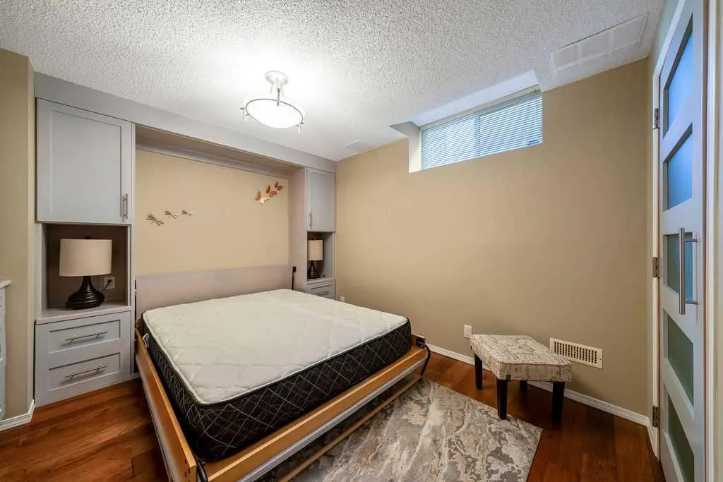 7 Springbank View SW