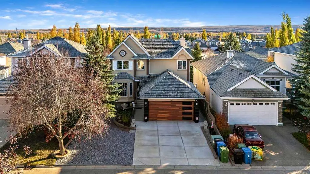 7 Springbank View SW