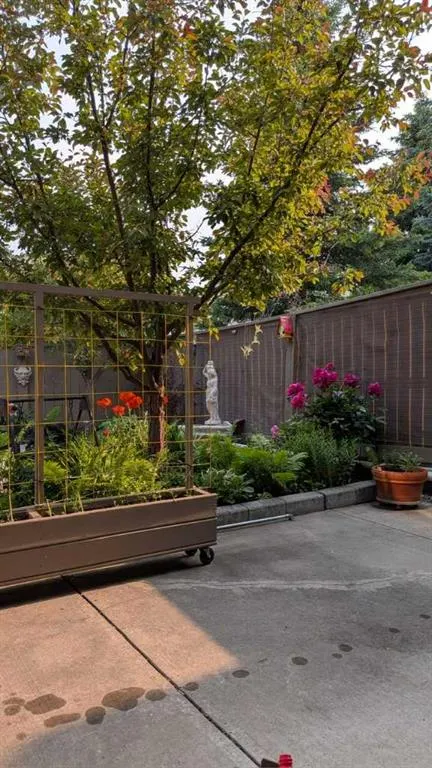 7 Springbank View SW