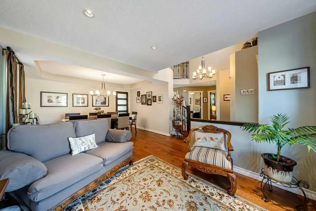 7 Springbank View SW
