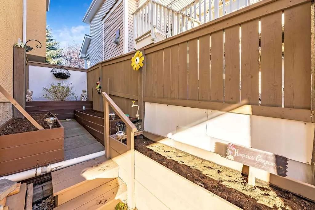 7 Springbank View SW
