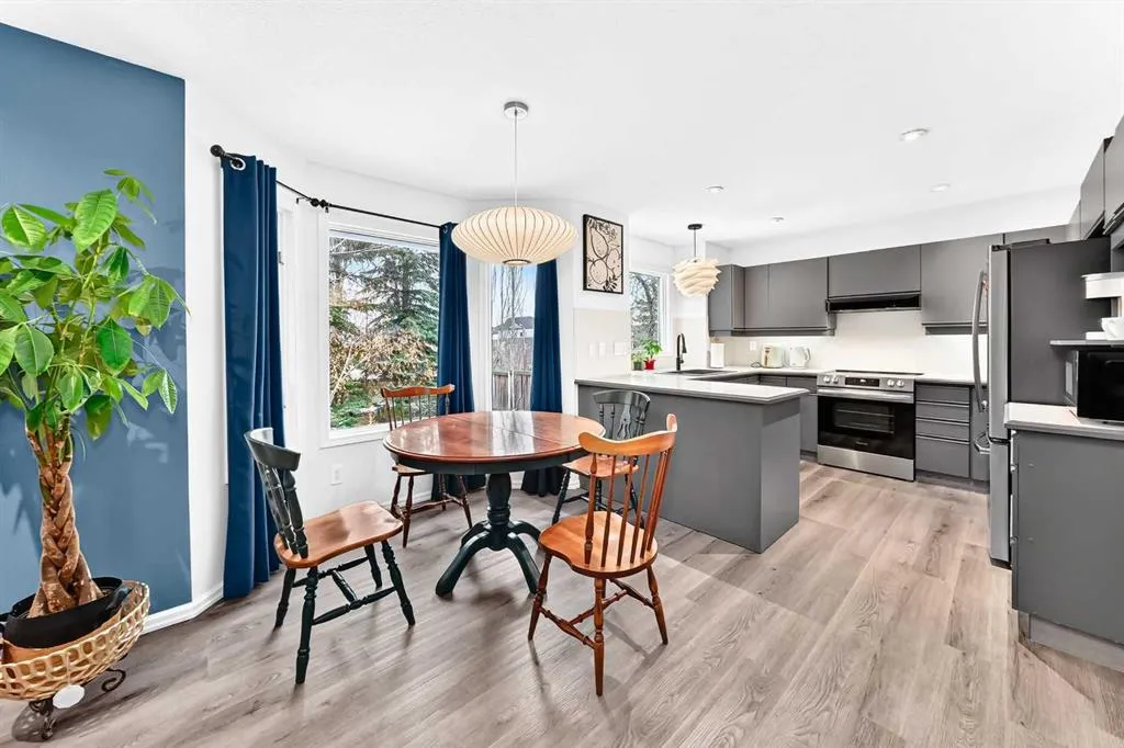 104 Christie Knoll Heights SW