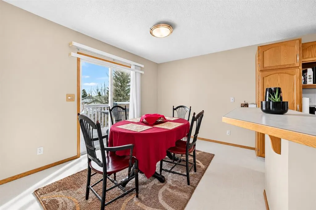 1210 Harvest Hills Drive NE