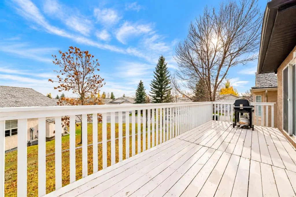 1210 Harvest Hills Drive NE