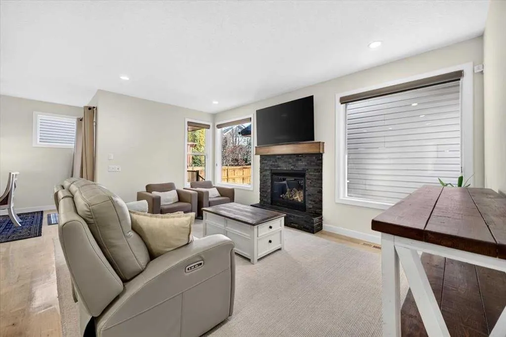 6 Auburn Shores Way SE