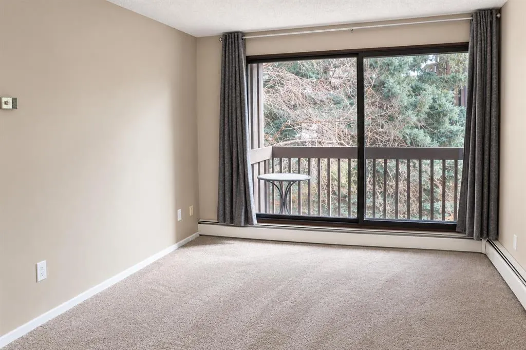 366 94 Avenue SE #10