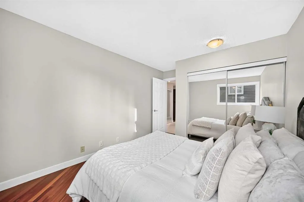 611 8 Avenue NE #204