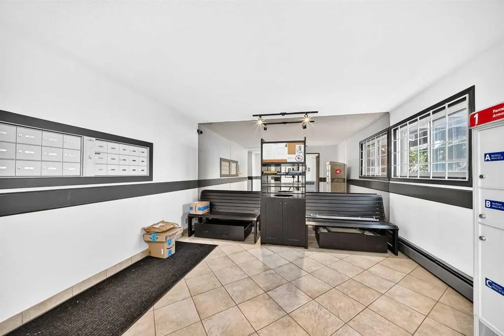611 8 Avenue NE #204