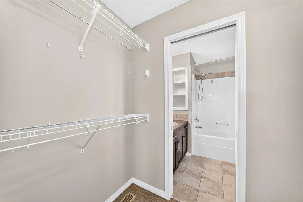 83 Kincora Heath NW