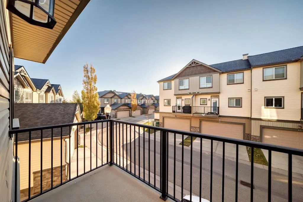 83 Kincora Heath NW