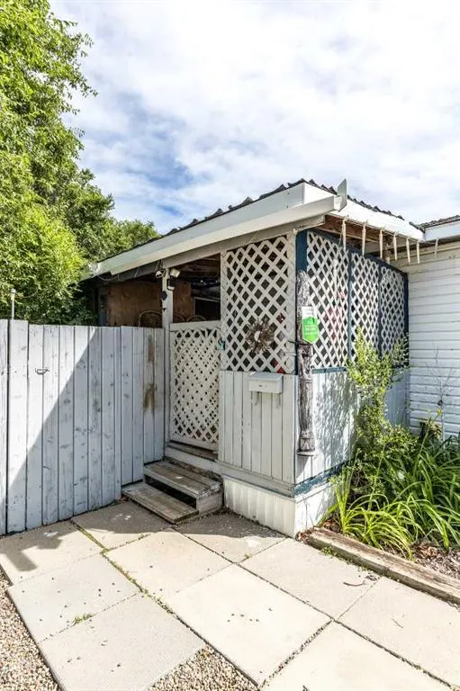 612 20 Street NE #38