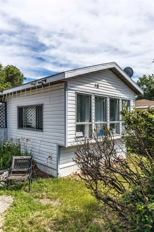 612 20 Street NE #38