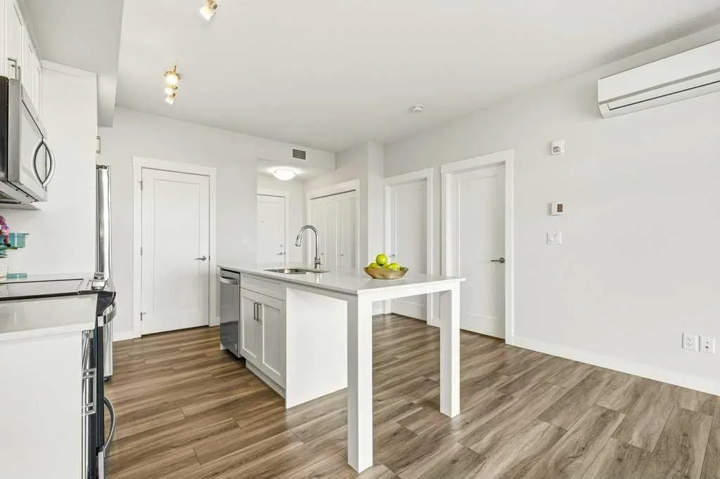 500 Auburn Meadows Common SE #407