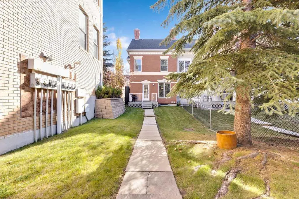 86 Inverness Square SE