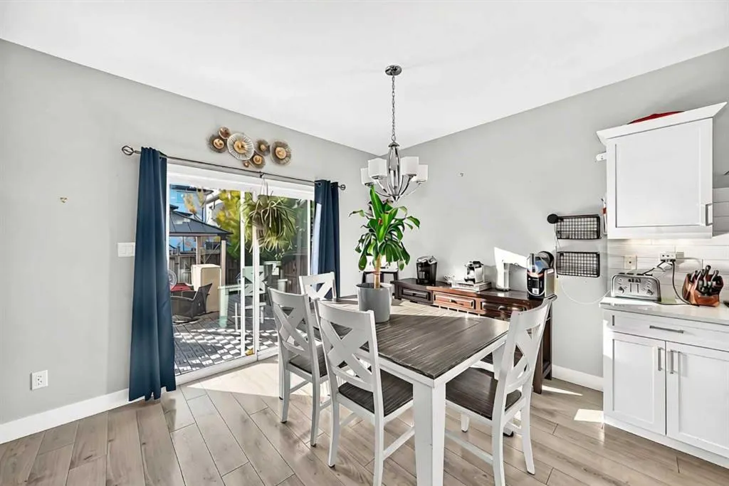 477 Moonlight Way W