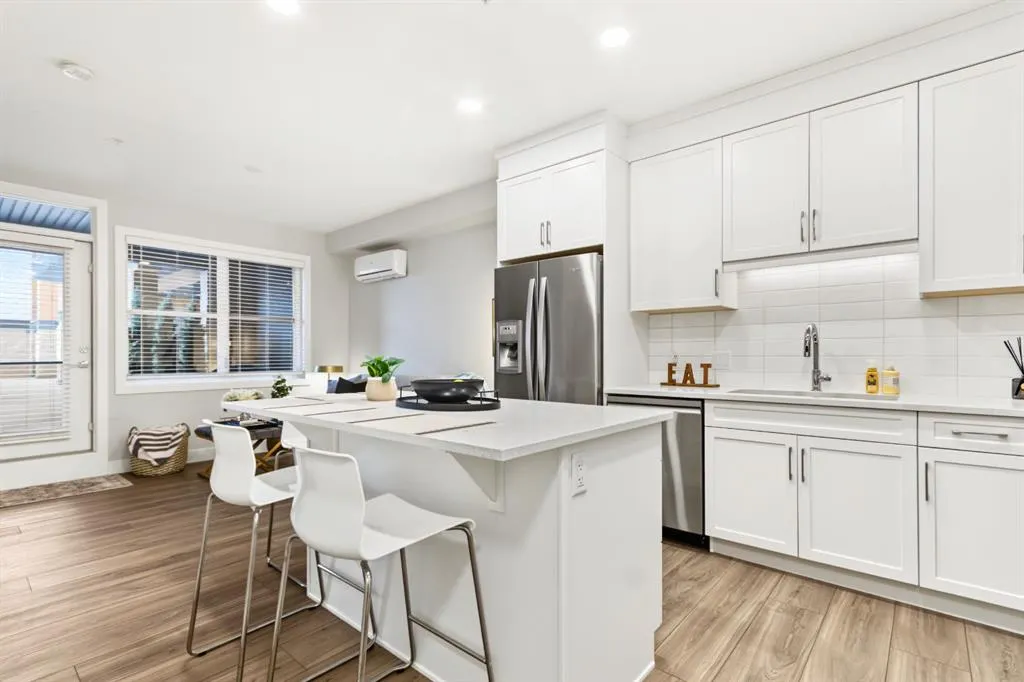 8355 19 Avenue SW #120