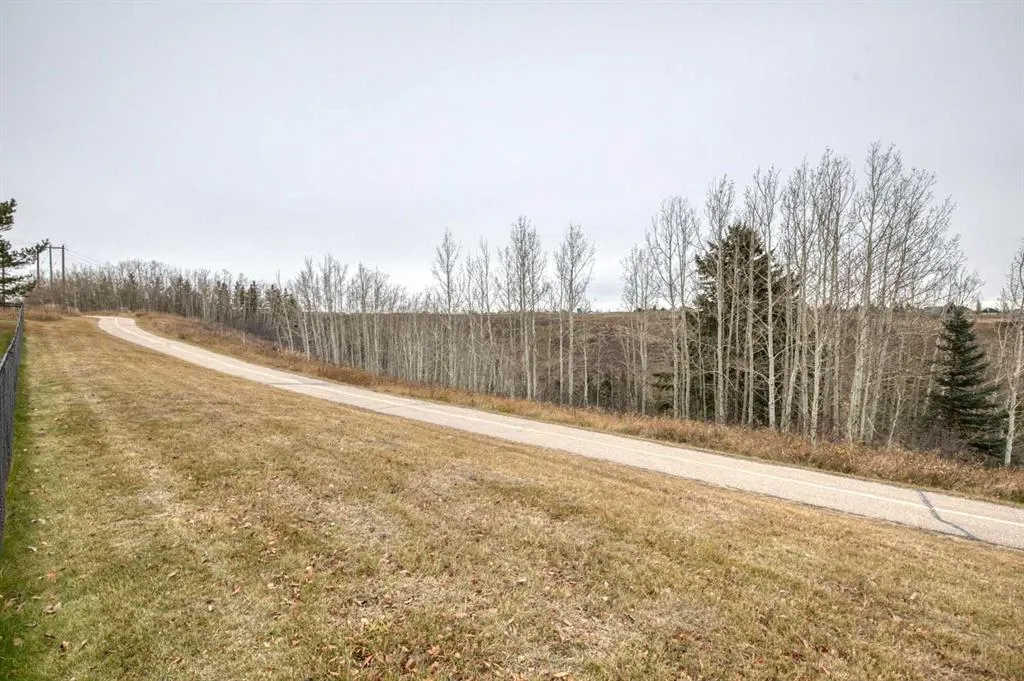 180 Tuscany Ravine Heights NW