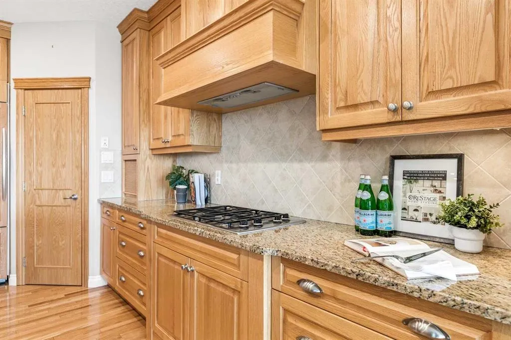 180 Tuscany Ravine Heights NW