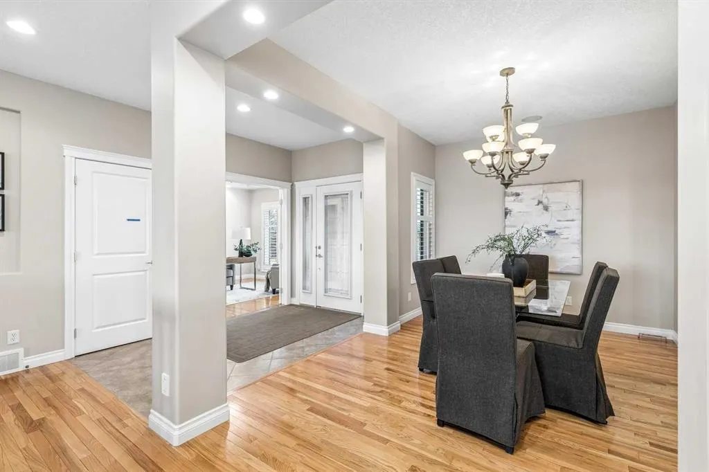 180 Tuscany Ravine Heights NW