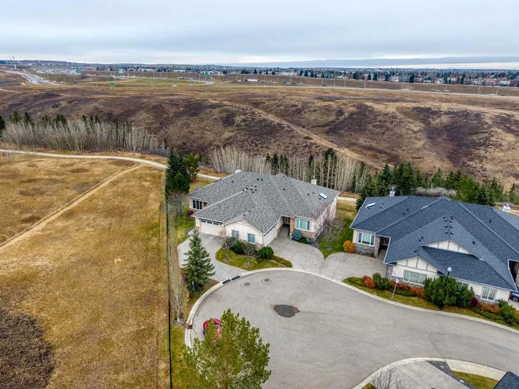 180 Tuscany Ravine Heights NW